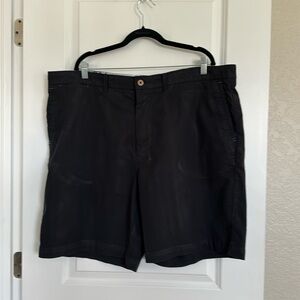 Tommy Bahama Men’s 44R black shorts